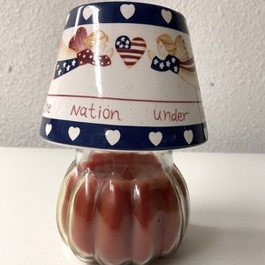 Large Jar Candle with Patriotic “Lamp Shade”🇺🇸